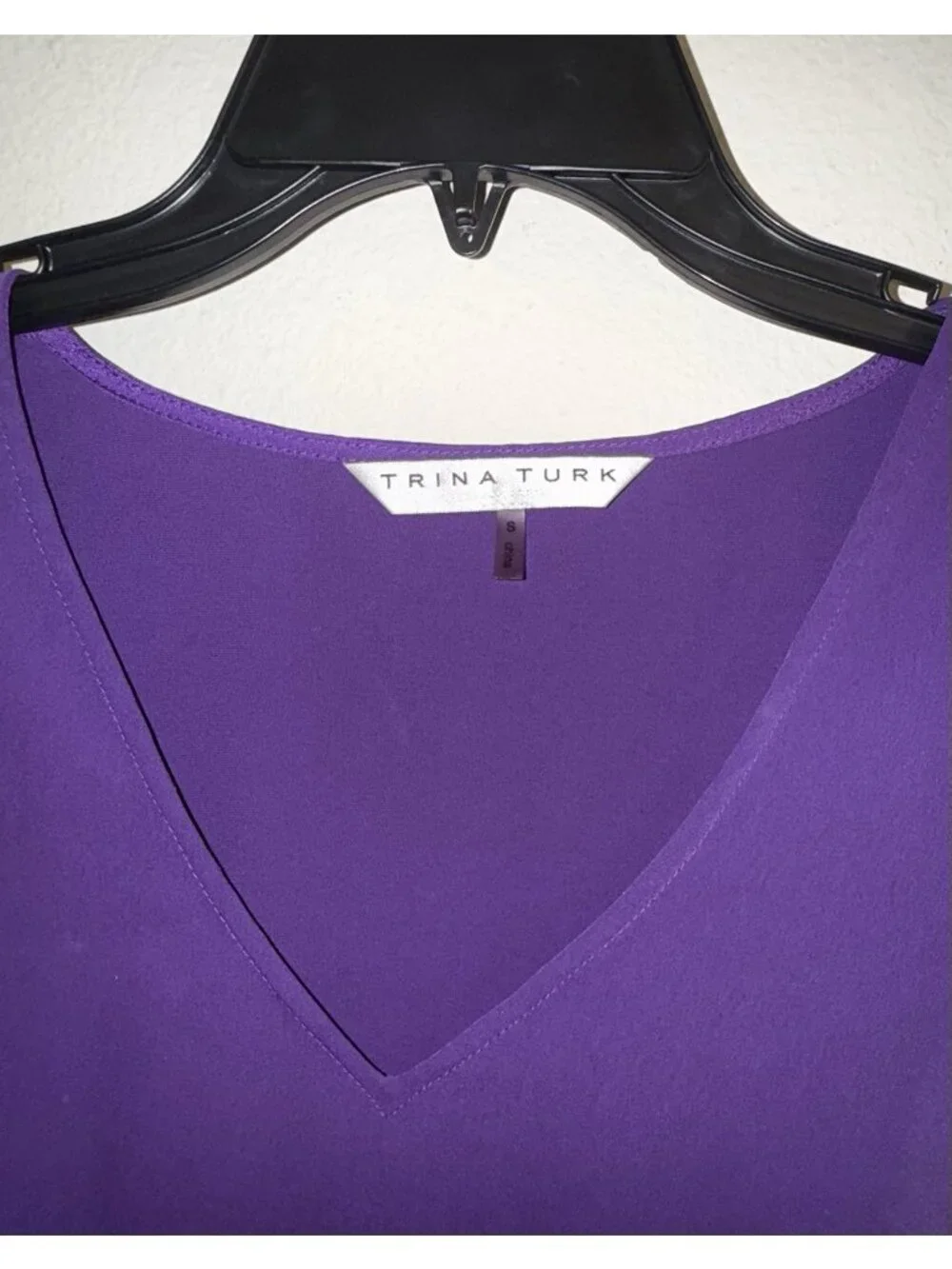 Trina Turk Ruffle 3/4 Sleeve V-Neck Top Blouse Womens S Small Purple - Picture 3 of 5
